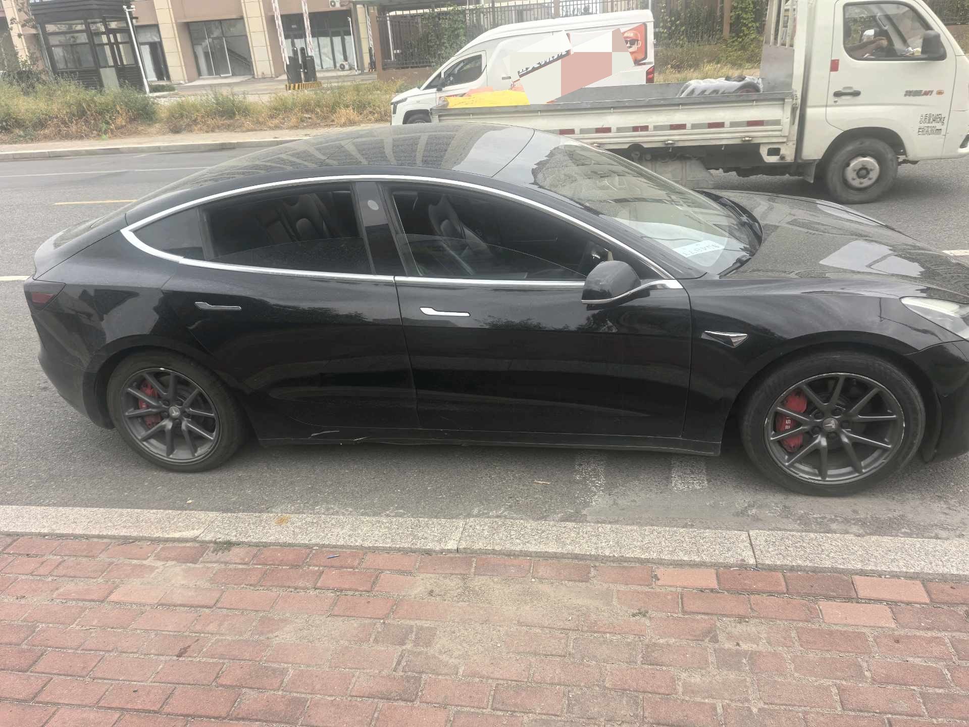 Tesla Model 3 2020 car image #4