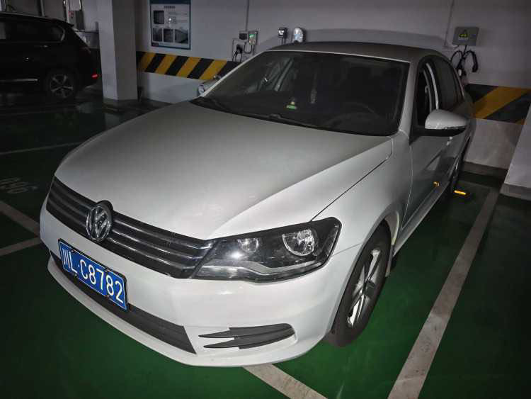 Volkswagen Bora 2013 Volkswagen Bora 2013 car image