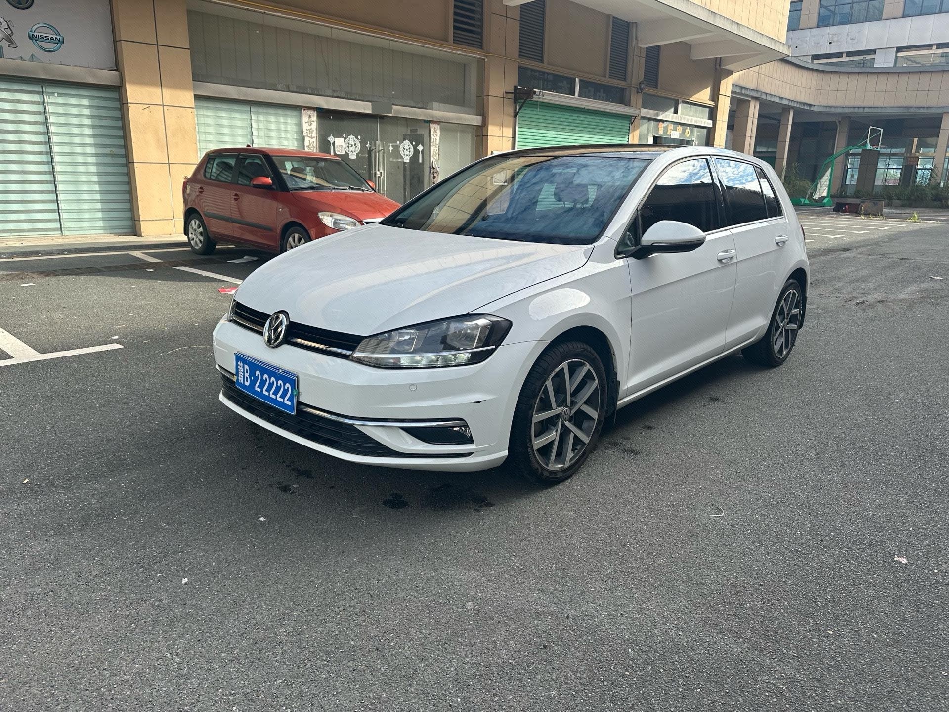 2018 2018 car image