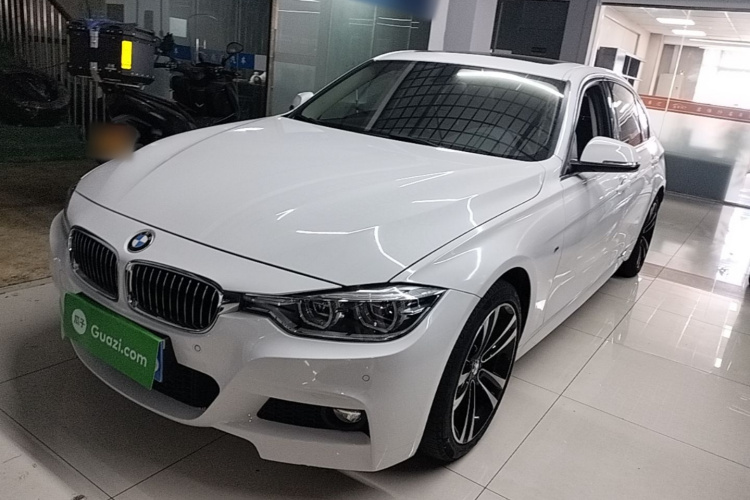 BMW 3 Series 2019 #2 BMW 3 Series 2019 car image #2