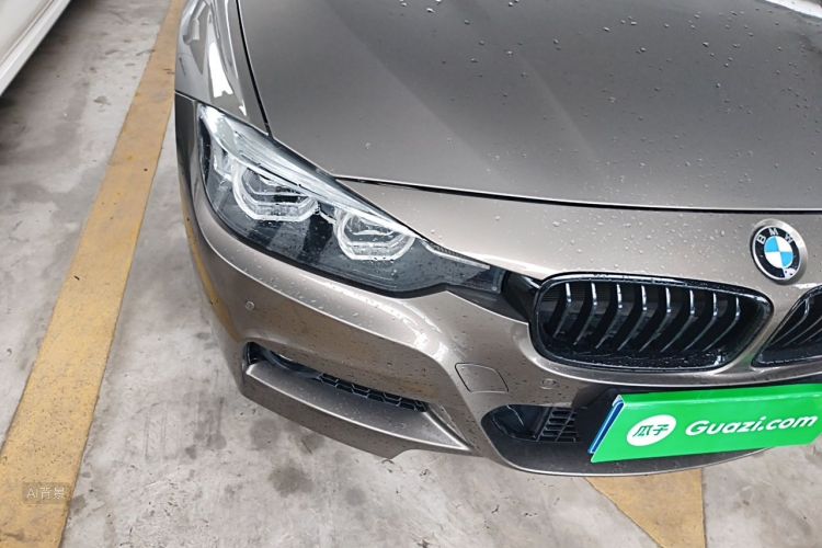 BMW 3 Series 2018 car image #8