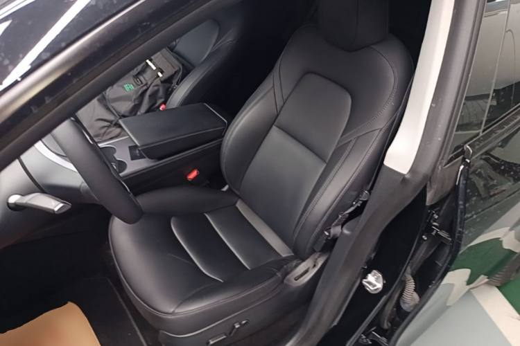 Tesla Model Y 2022 #15 Tesla Model Y 2022 car image #15