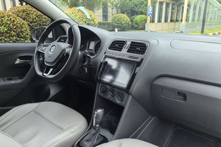 Volkswagen Polo 2018 #13 Volkswagen Polo 2018 car image #13