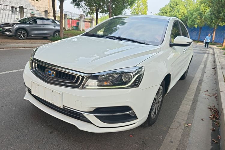 GEELY Emgrand 2018 car image #2