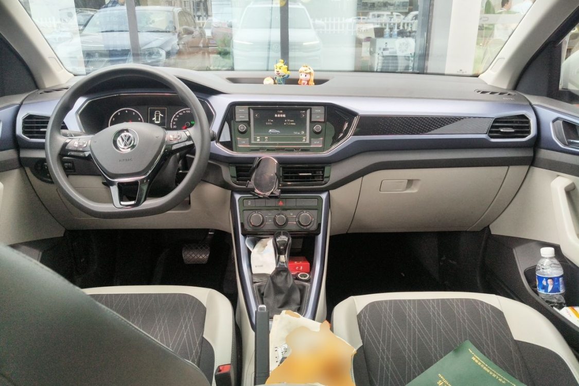 Volkswagen T-Cross 2020 car image #21