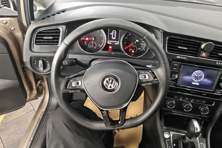 Volkswagen Golf 2018 #11 Volkswagen Golf 2018 car image #11