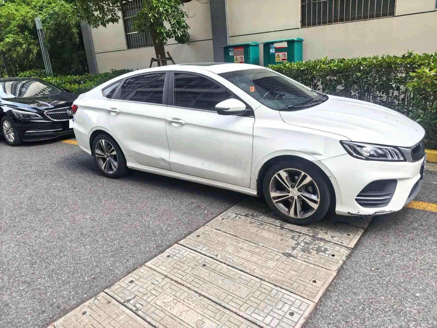 GEELY Binray 2020 image de voiture #3
