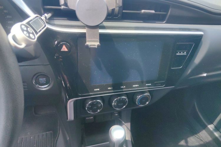 Toyota Corolla 2019 #13 Toyota Corolla 2019 car image #13