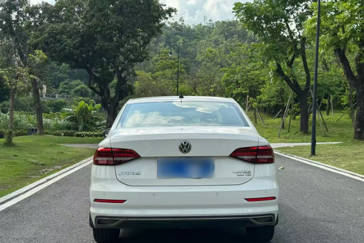 Volkswagen Lavida 2018 #3 Volkswagen Lavida 2018 car image #3