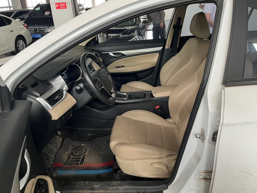 GEELY Emgrand 2018 #3 GEELY Emgrand 2018 car image #3