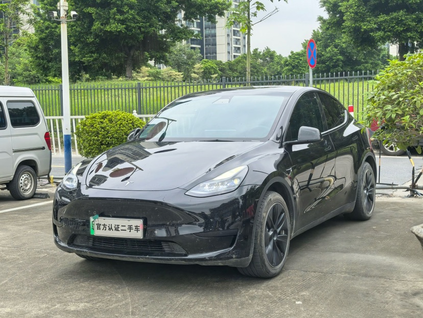 Tesla Model Y 2023 Tesla Model Y 2023 car image
