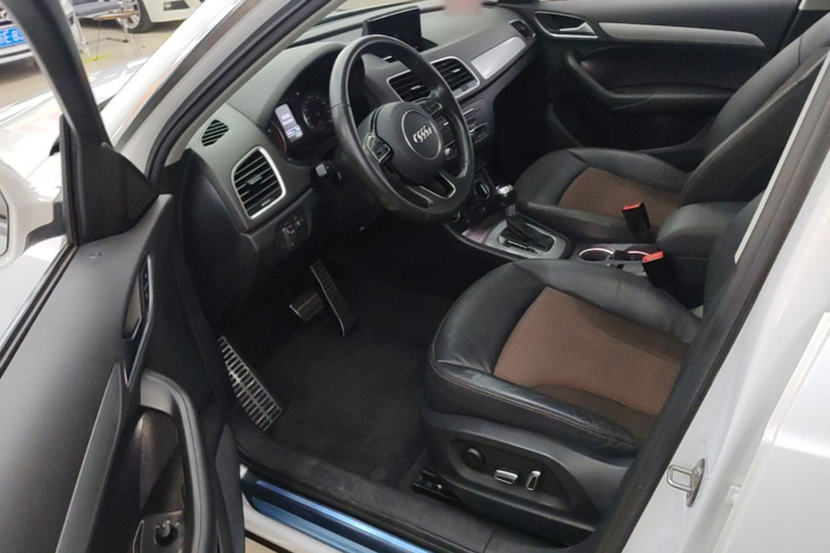 Audi Q3 2018 #12 Audi Q3 2018 car image #12