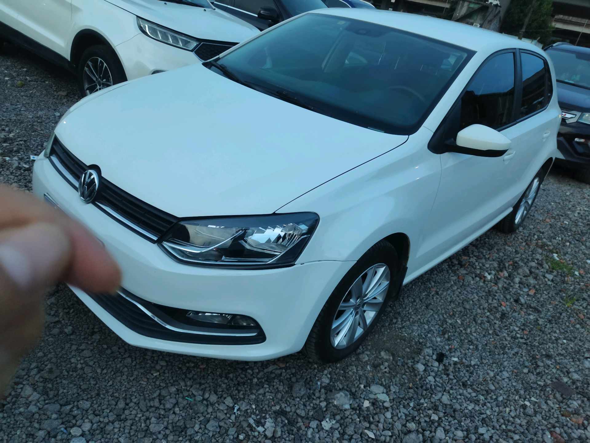 Volkswagen Polo 2014 Volkswagen Polo 2014 car image