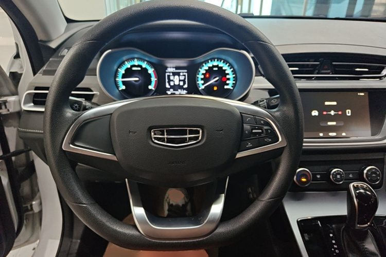 GEELY Emgrand 2022 car image #11
