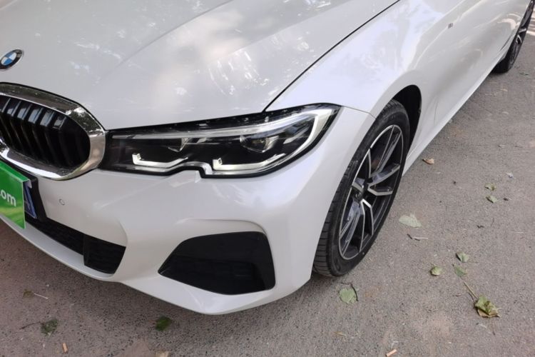 BMW 3 Series 2022 #23 BMW 3 Series 2022 car image #23