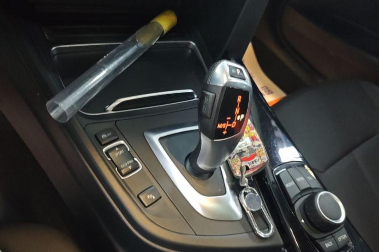 BMW 3 Series 2017 #14 BMW 3 Series 2017 car image #14