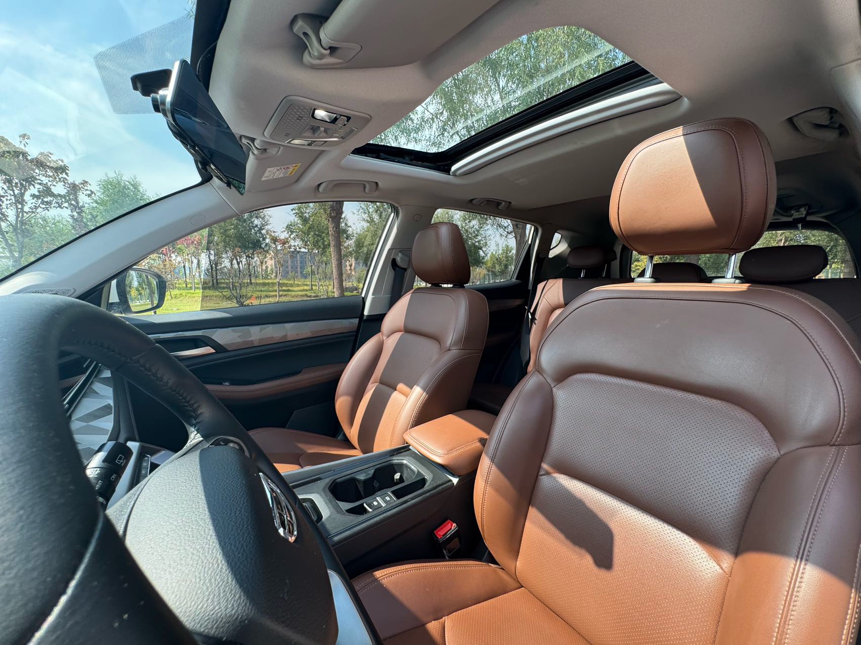 GEELY Vision X6 2023 car image #8
