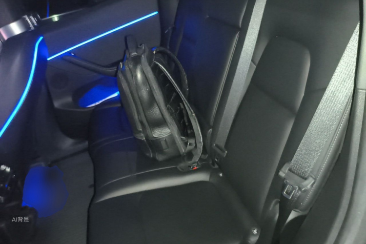 Tesla Model Y 2023 #19 Tesla Model Y 2023 car image #19