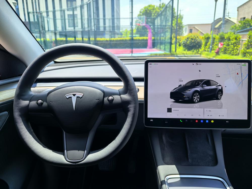Tesla Model Y 2023 #13 Tesla Model Y 2023 car image #13