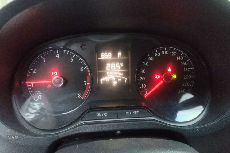 Volkswagen Polo 2017 car image #13