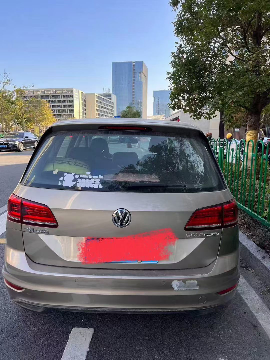 Volkswagen Golf Sportsvan 2019 #3 Volkswagen Golf Sportsvan 2019 car image #3