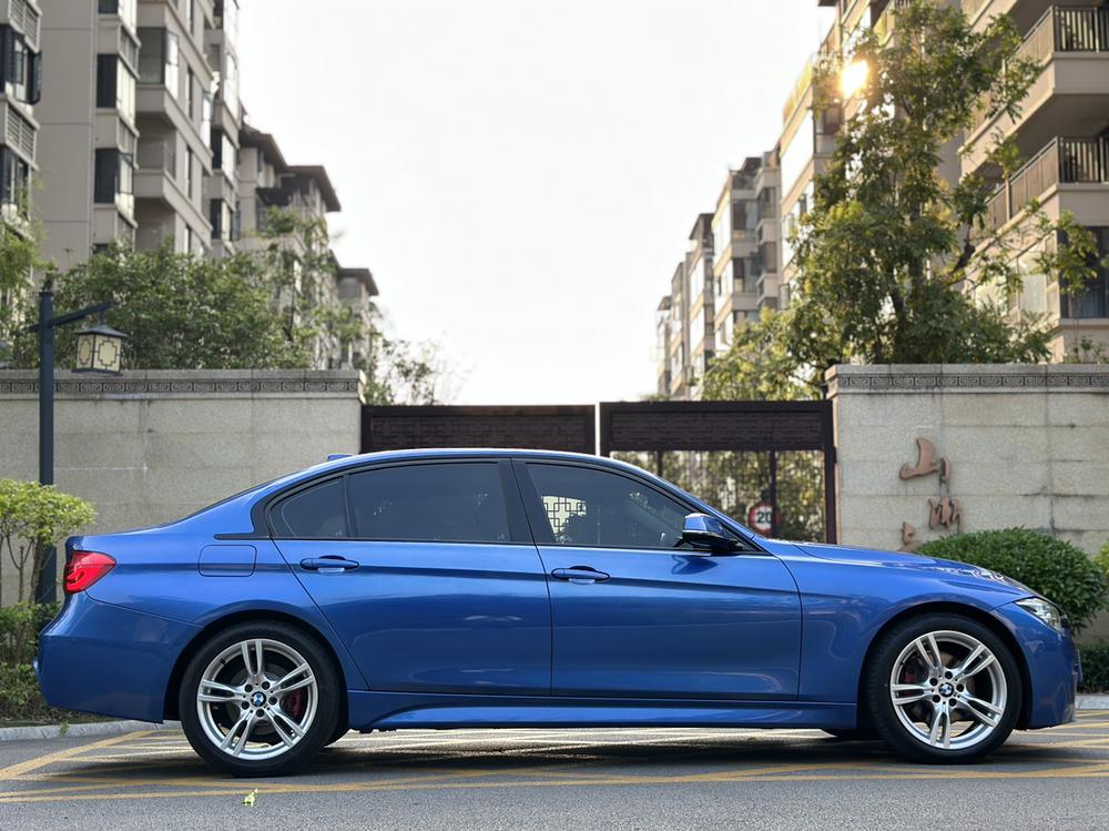 BMW 3 Series 2018 car image #7