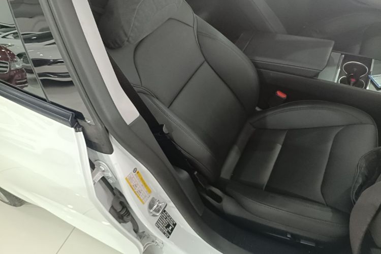 Tesla Model 3 2025 #23 Tesla Model 3 2025 car image #23