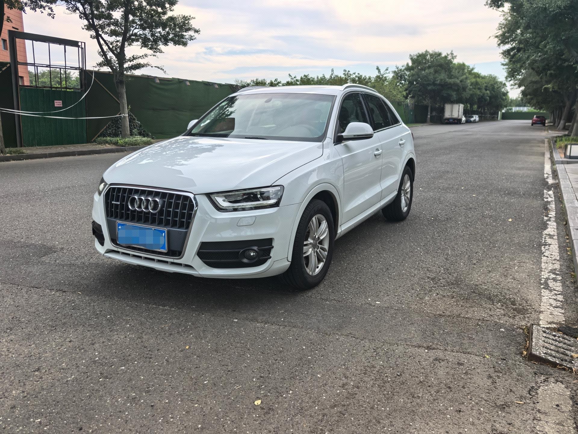 Audi Q3 2015 Audi Q3 2015 car image