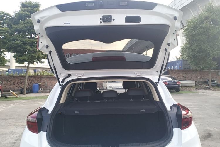 GEELY Emgrand GS 2021 #19 GEELY Emgrand GS 2021 car image #19
