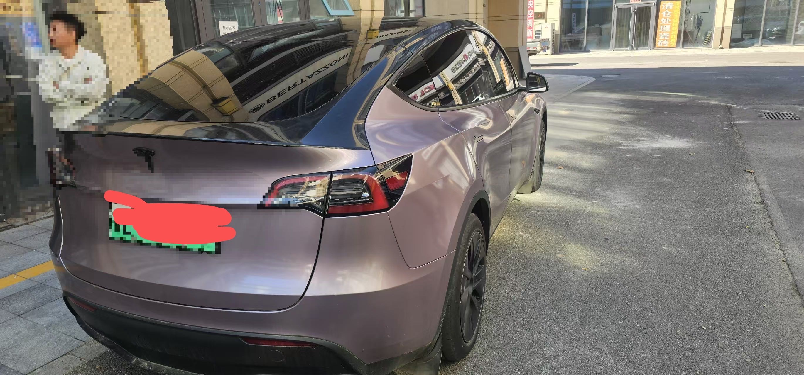 Tesla Model Y 2024 #2 Tesla Model Y 2024 immagine di auto #2