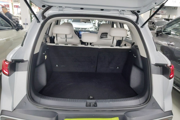 BYD YuanUP 2025 #19 BYD YuanUP 2025 car image #19