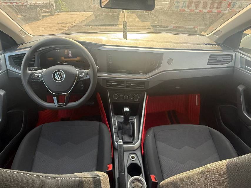 Volkswagen Polo 2024 car image #4