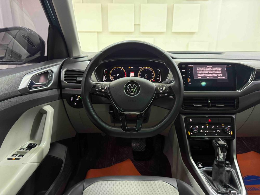 Volkswagen T-Cross 2022 #18 Volkswagen T-Cross 2022 car image #18