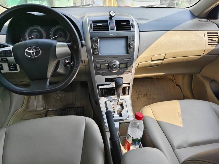 Toyota Corolla 2013 #8 Toyota Corolla 2013 car image #8