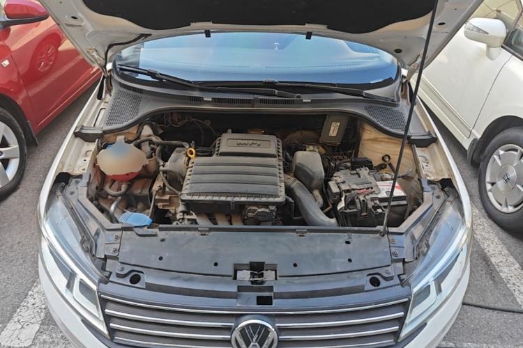 Volkswagen Santana 2016 car image #20