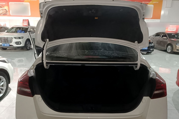 GEELY Emgrand 2021 #19 GEELY Emgrand 2021 car image #19