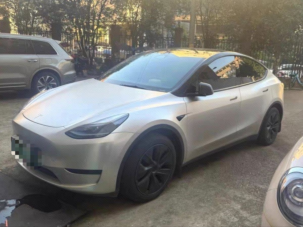 Tesla Model Y 2023 Tesla Model Y 2023 car image