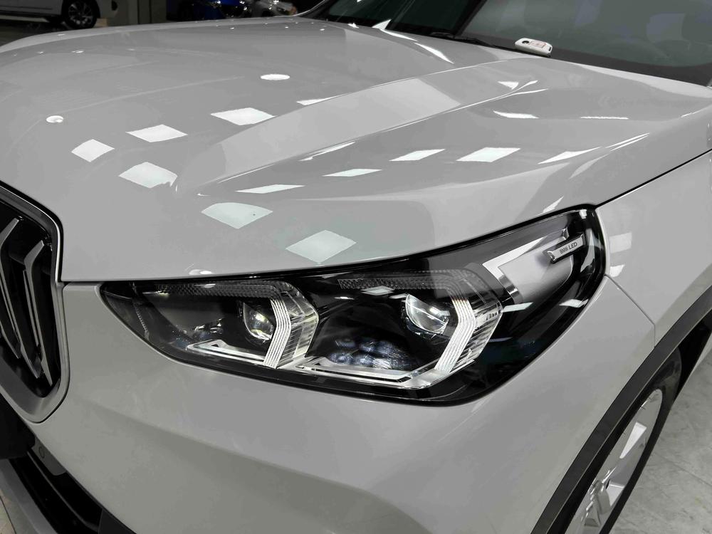 BMW X1 2023 car image #8