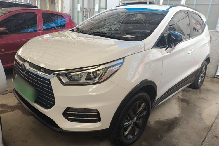 BYD Yuan New Energy 2019 #2 BYD Yuan New Energy 2019 car image #2