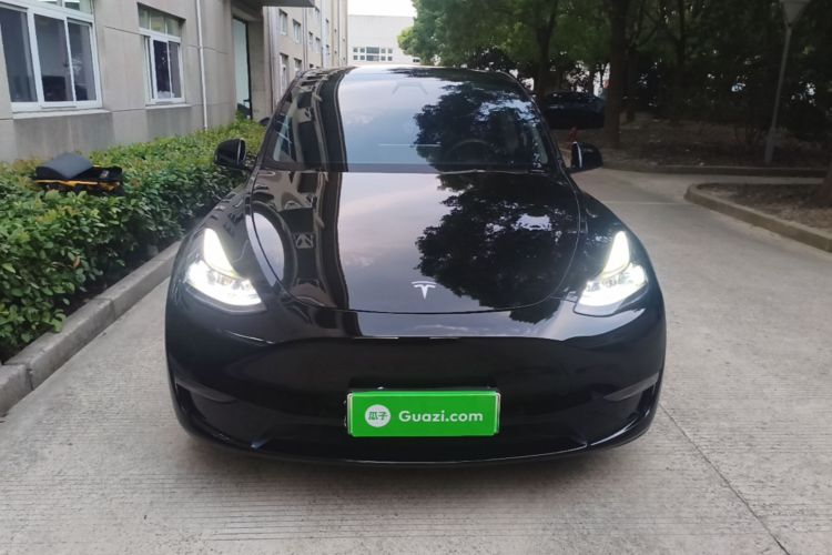 Tesla Model Y 2021 #3 Tesla Model Y 2021 car image #3