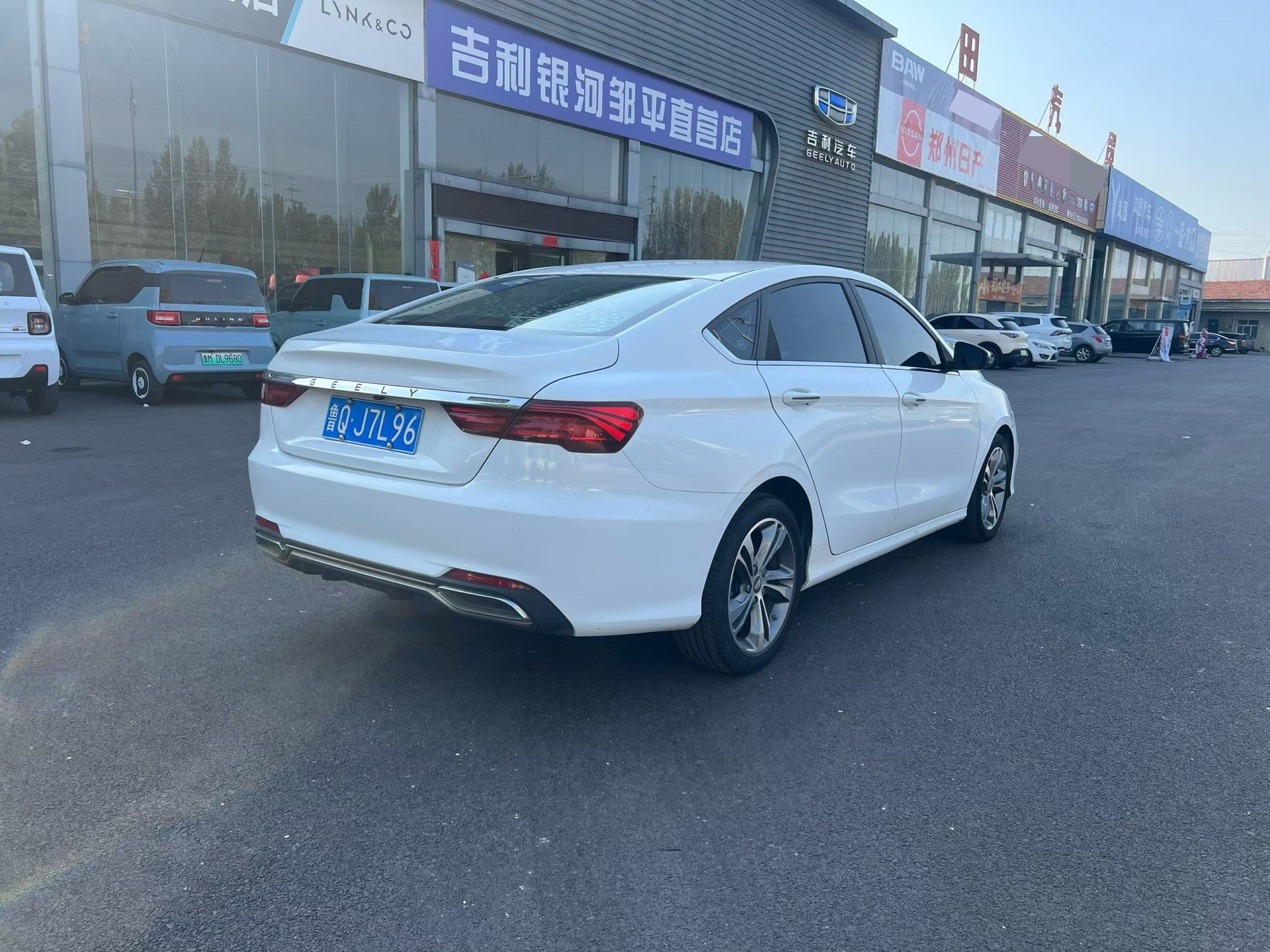 GEELY Binray 2019 image de voiture #4