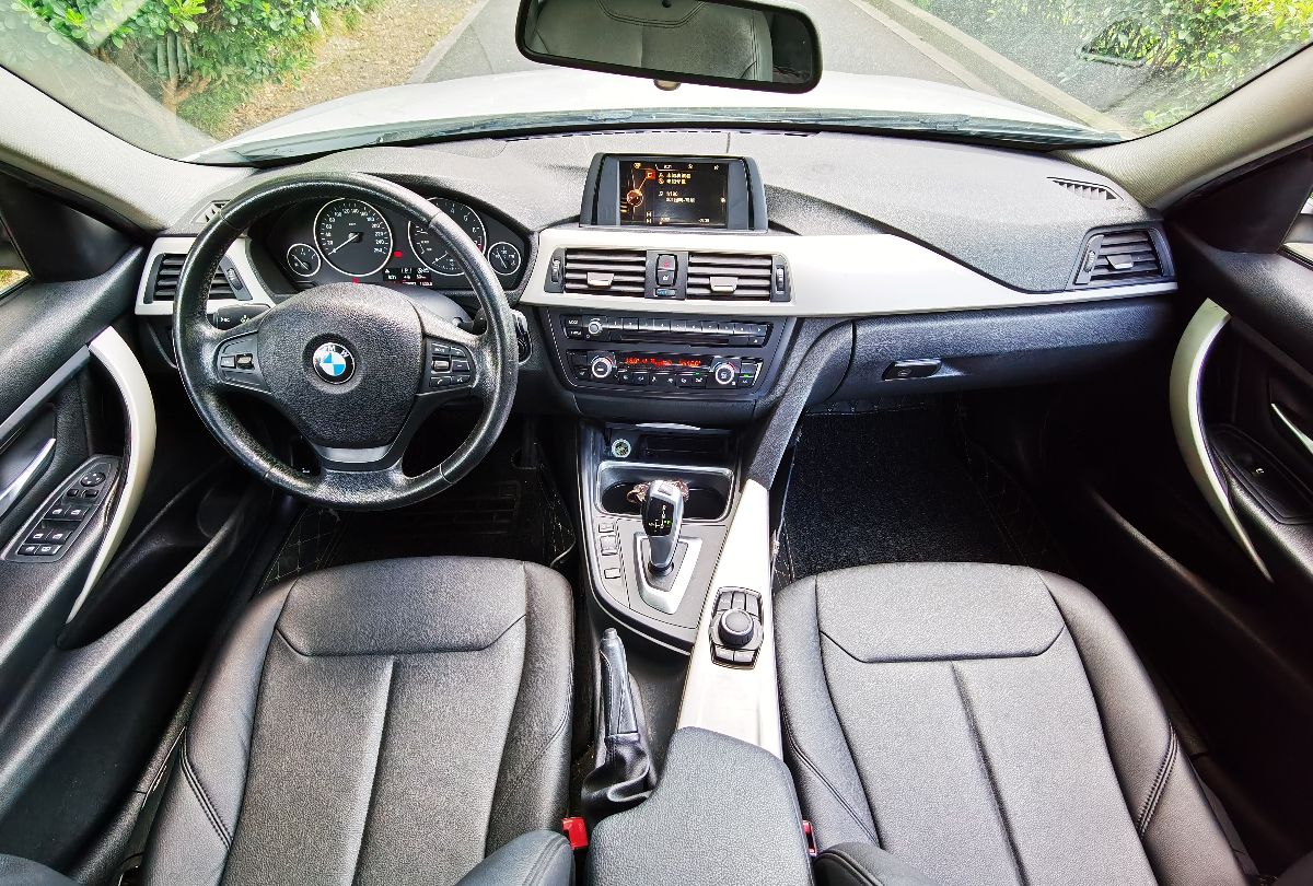 BMW 3 Series 2015 #11 BMW 3 Series 2015 car image #11