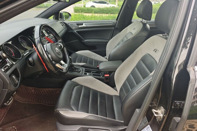 Volkswagen Golf 2019 #10 Volkswagen Golf 2019 car image #10