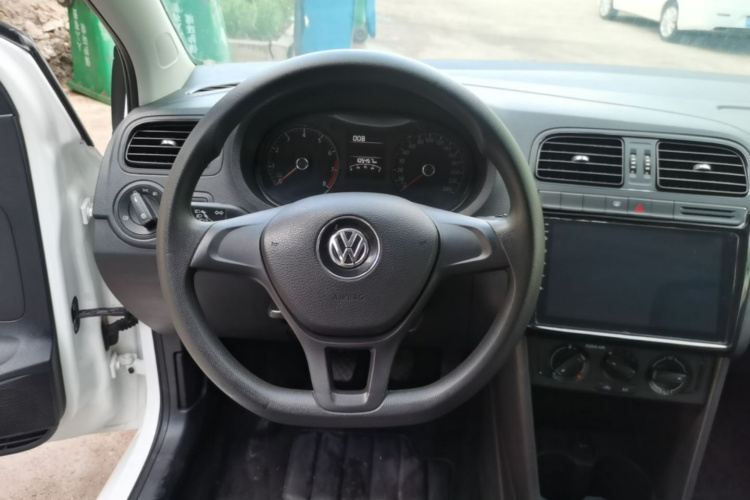 Volkswagen Polo 2017 #11 Volkswagen Polo 2017 car image #11