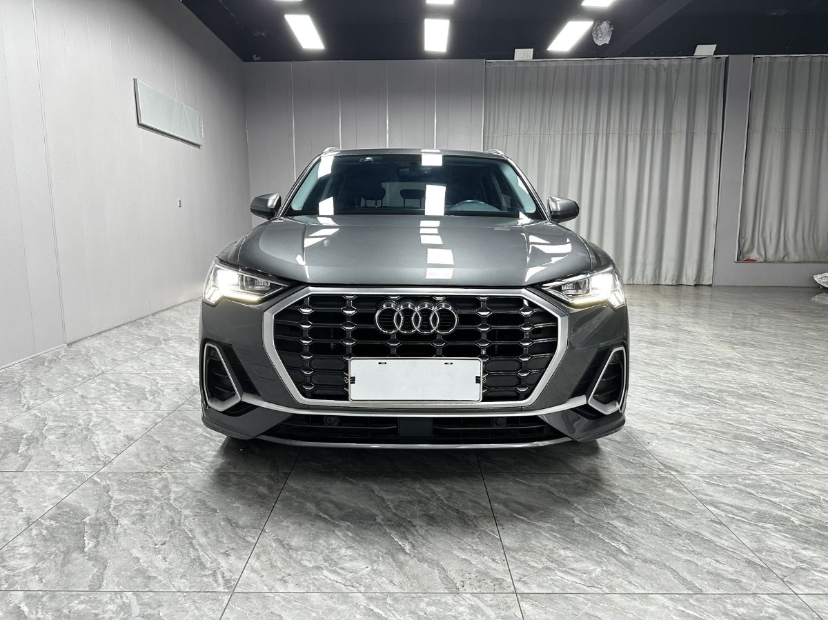 Audi Q3 2022 #2 Audi Q3 2022 car image #2