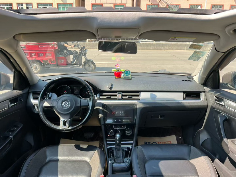 Volkswagen Bora 2014 immagine di auto #4