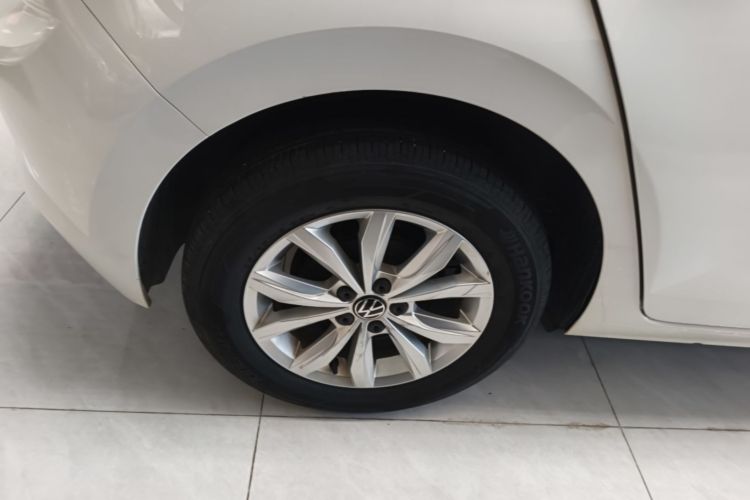 Volkswagen Polo 2021 car image #10