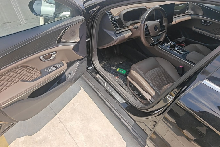 BYD Han 2022 car image #16