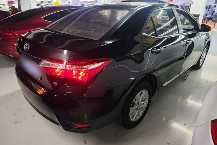 Toyota Corolla 2015 immagine di auto #5