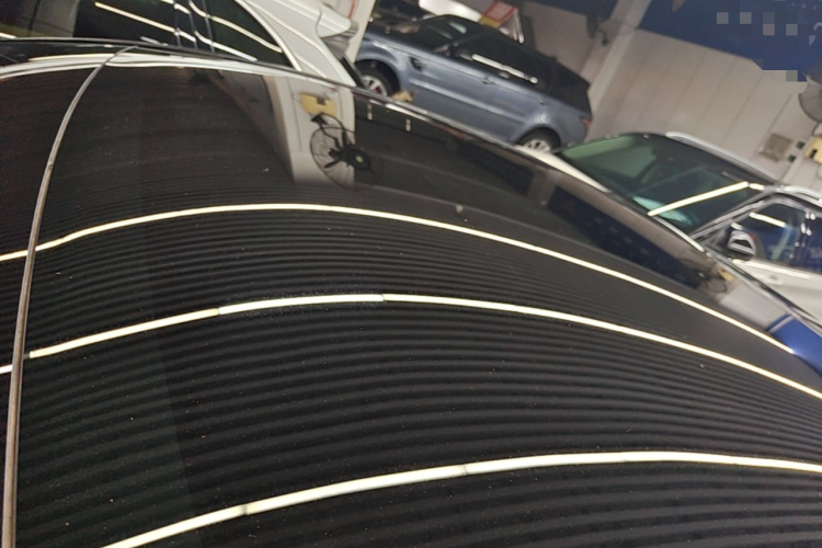 Tesla Model Y 2023 car image #30
